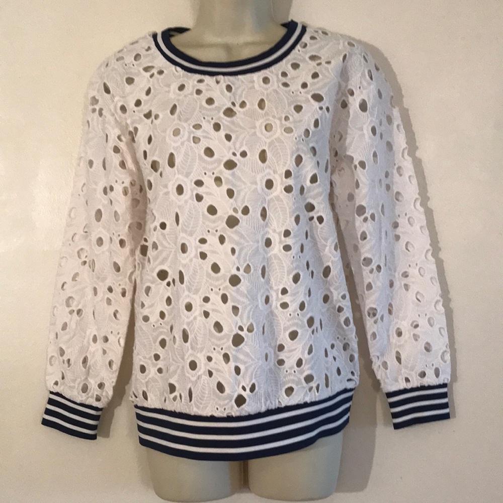 NEW CAT & JACK EYELET SWEATSHIRT PULLOVER - XL
